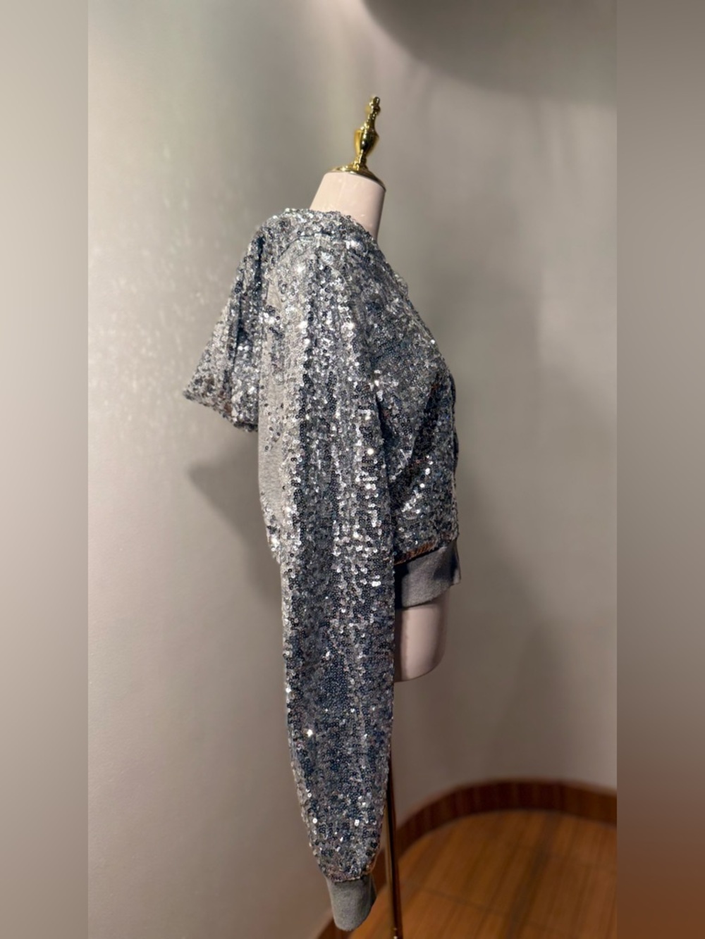 PINK VINTAGE RARE Victoria's Secret Silver Sequin Hoodie Jacket LOVE PINK Size M - Picture 3 of 8